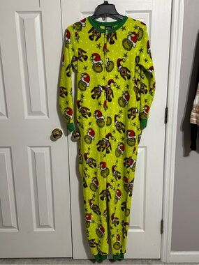 Dr. Seuss Bright Green and Yellow Grinch Sleepwear